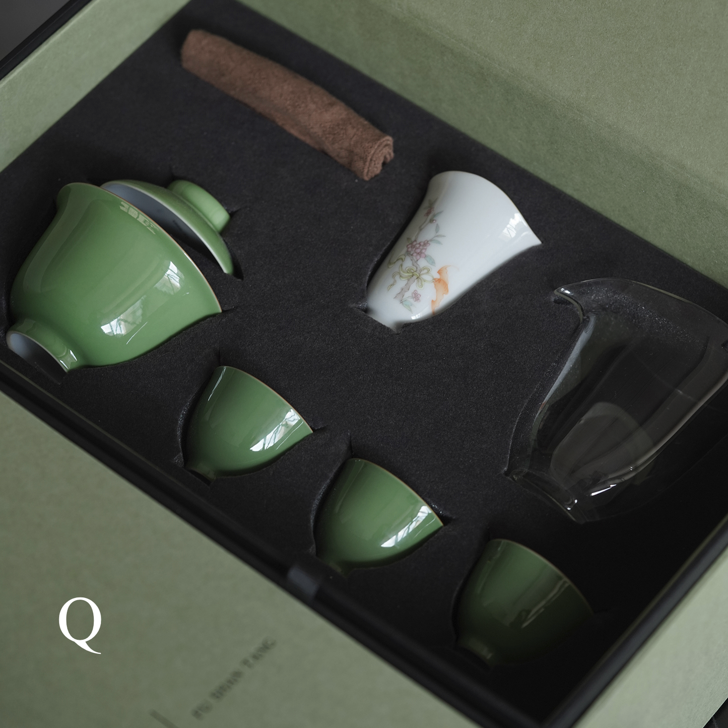 [賦山敘 x Gohobi] Jingdezhen Hand-Painted Kung Fu Tea Set Gift Box Set Limited