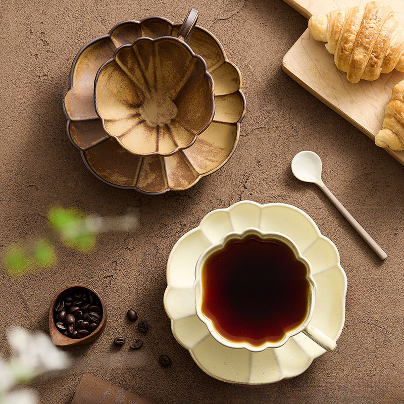 Gohobi Handmade Stoneware Floral Shaped Coffee Mug and Saucer Set