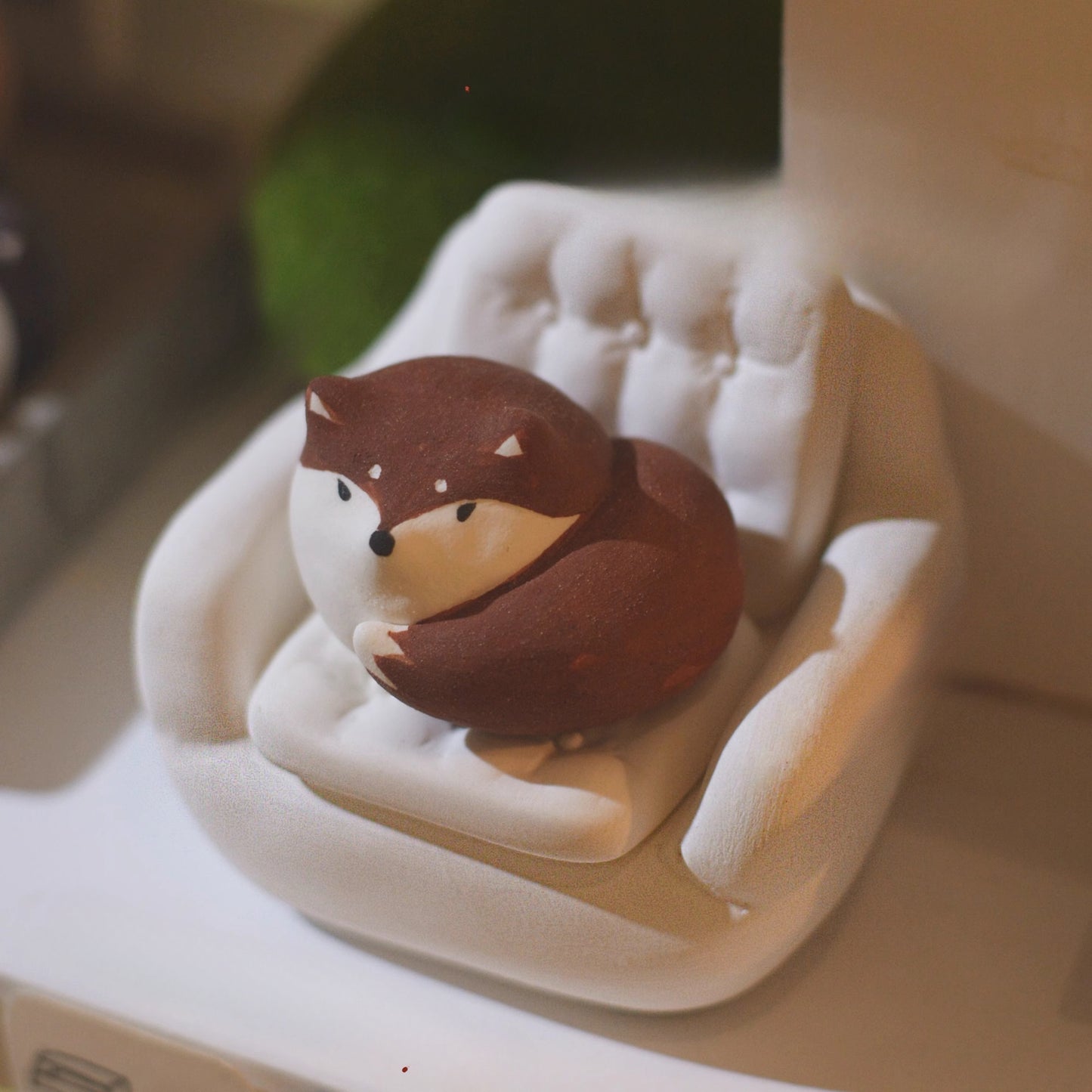 Gohobi x Little Diary Handmade Ceramic Sofa