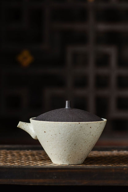 Gohobi Handmade Japanese Style Black and White Gaiwan