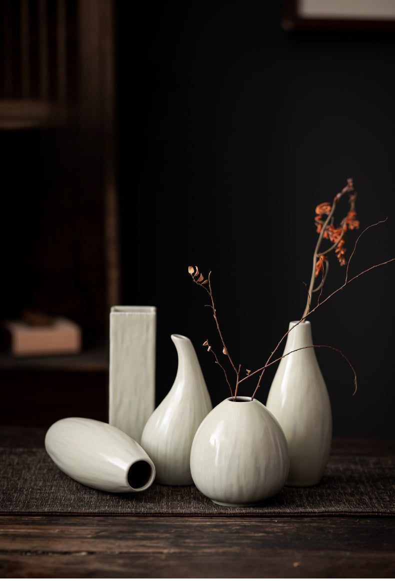 Gohobi Classic White Table Vase Set