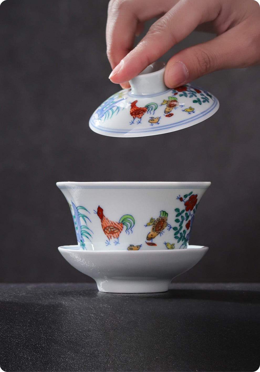 [Gohobi Gallery] Jingdezhen official ceramic hand-painted Chicken Gaiwan and Cup Set