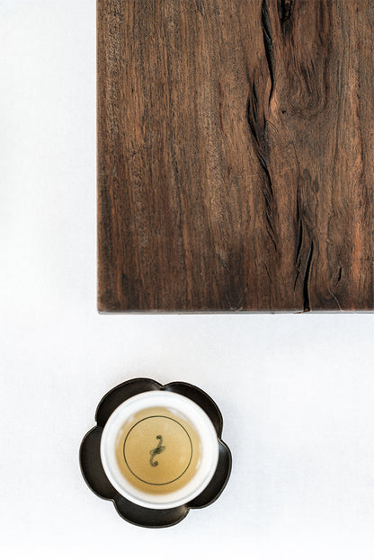 Plateau de service en bois de santal noir de style japonais Gohobi Wabi-Sabi 011