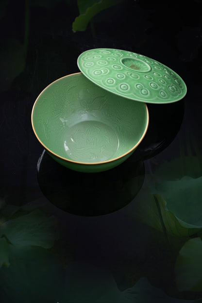 [清本源 x Gohobi Gallery] Inner-Molded Fish, Algae, and Lotus Seed · Green Glaze Lidded ContaineR