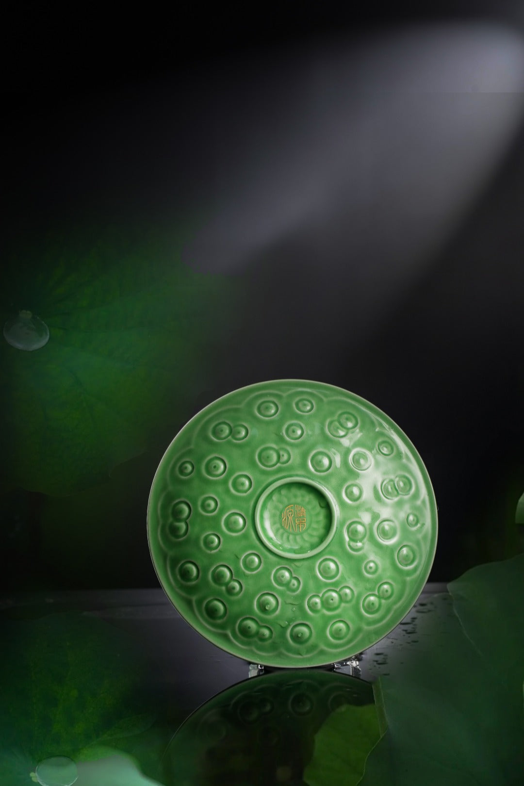 [清本源 x Gohobi Gallery] Inner-Molded Fish, Algae, and Lotus Seed · Green Glaze Lidded ContaineR