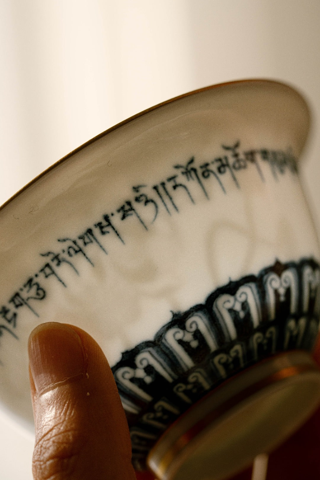 [清本源 x Gohobi Gallery] Gaiwan Lotus précieux bleu sur bleu à motif double dragon