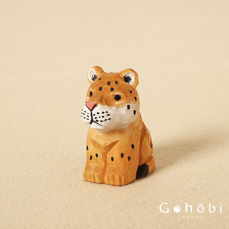 Gohobi Handcrafted Wooden Lion/ Leopard Ornament – Handmade Wooden Animal Sculpture Home Decor