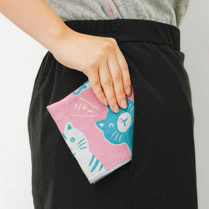 HereThe Hightide New Retro Gauze Handkerchief