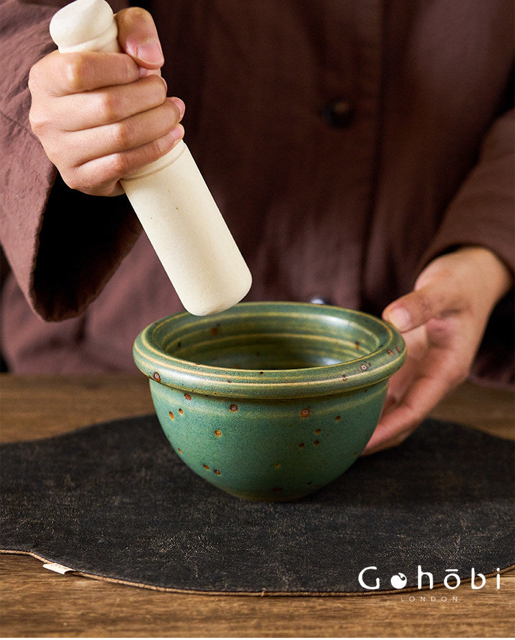 Gohobi Ceramic Garlic Masher Mortar Bowl – Handmade Garlic Crusher and Chili Grinding Bowl