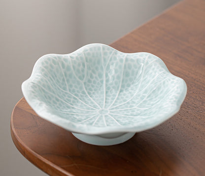 Gohobi Traditional Japanese Glazed Fruit Nuts Small Plate - Hibiscus 004