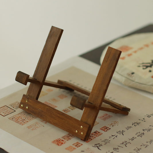 Gohobi Bamboo Pu'er Tea Cake Display Stand – Triangular Easel Shelf for Tea Ceremony Display