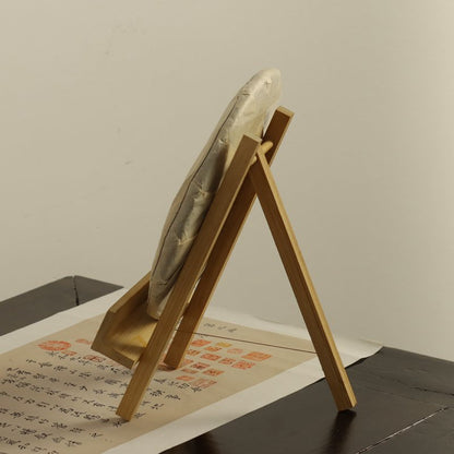 Gohobi Bamboo Pu'er Tea Cake Display Stand – Triangular Easel Shelf for Tea Ceremony Display
