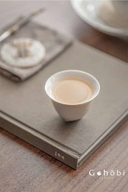 Gohobi Wood Ash Glaze Three-Legged Teacup – Handmade Song Style Gongfu Master Cup