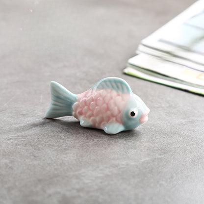 Gohobi Colourful Goldfish Chopstick Rest