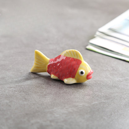 Gohobi Colourful Goldfish Chopstick Rest