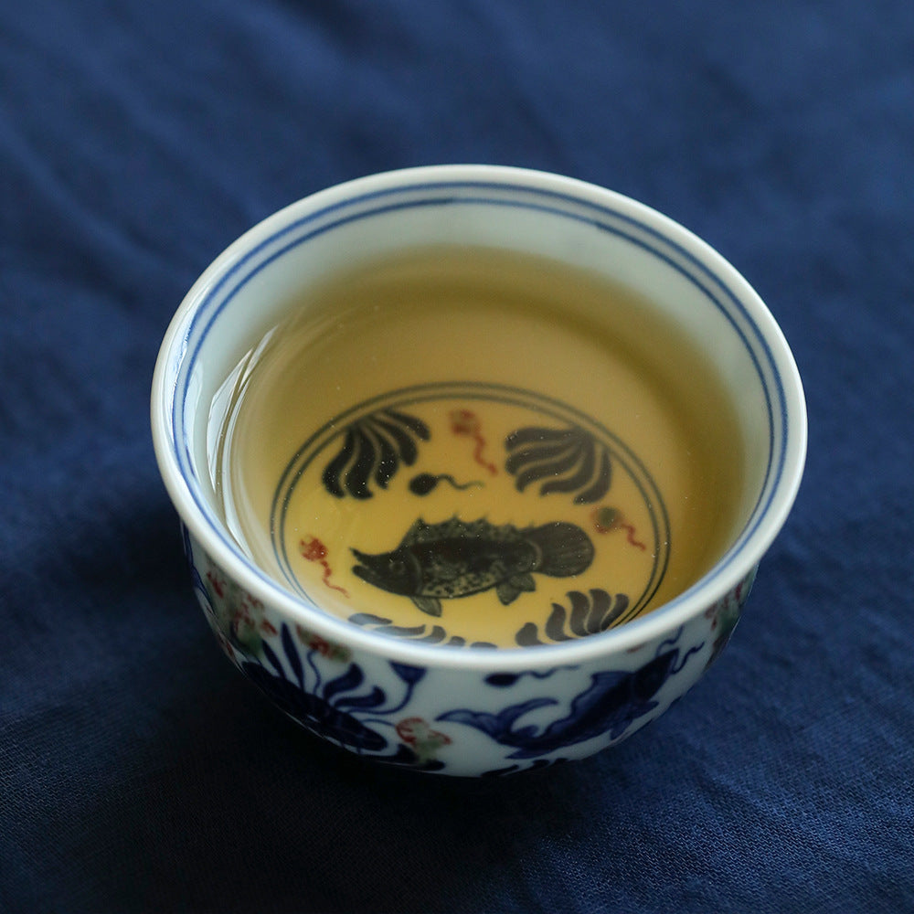 Gohobi Hand-painted Wood-fired Red, Blue and White Fish Yongle Hand-pressed Tea Cup