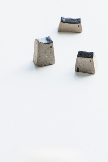 Gohobi Handmade Japanese Style Incense Holder – Zen Ceramic Incense Plug Tray