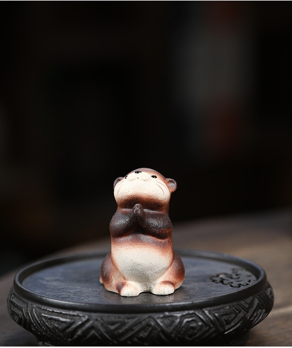 Gohobi Handmade Ceramic YiXing Clay Otter Ornament Tea pet