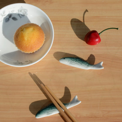 Gohobi Green Fish Chopstick Rest