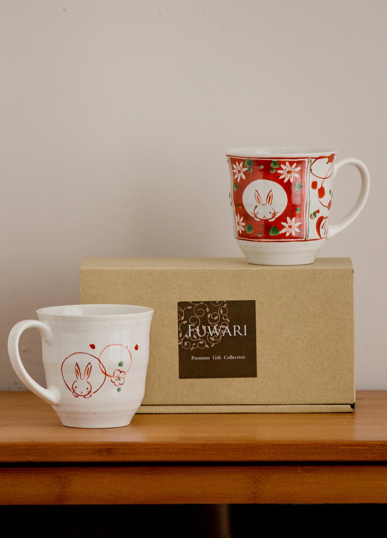 Gohobi Japanese Mino Ware Sakura Rabbit Mug Set