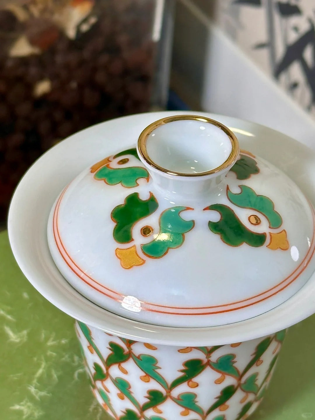 [清和堂 x Gohobi Gallery] Hand-painted Green Baoxiang Flower Gaiwan Teapot