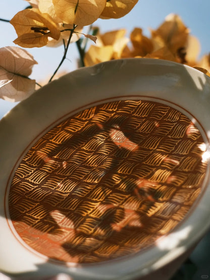 [清和堂 x Gohobi Gallery] Hand-painted Golden Waves Tea Coffee Saucer Plate