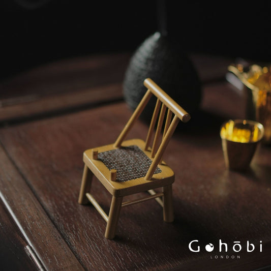 Gohobi Vintage Style Bamboo Chair Mobile Phone Holder – Mini Table Decoration