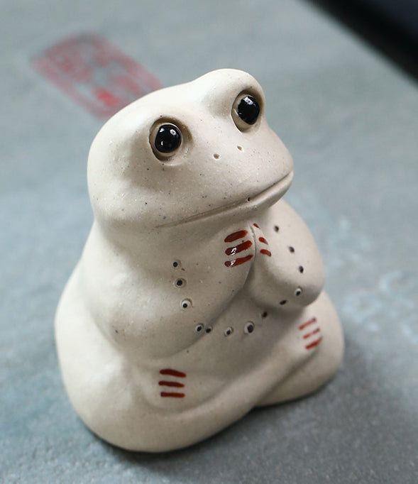 Gohobi Handmade Ceramic YiXing Clay Frog Ornament Tea pet