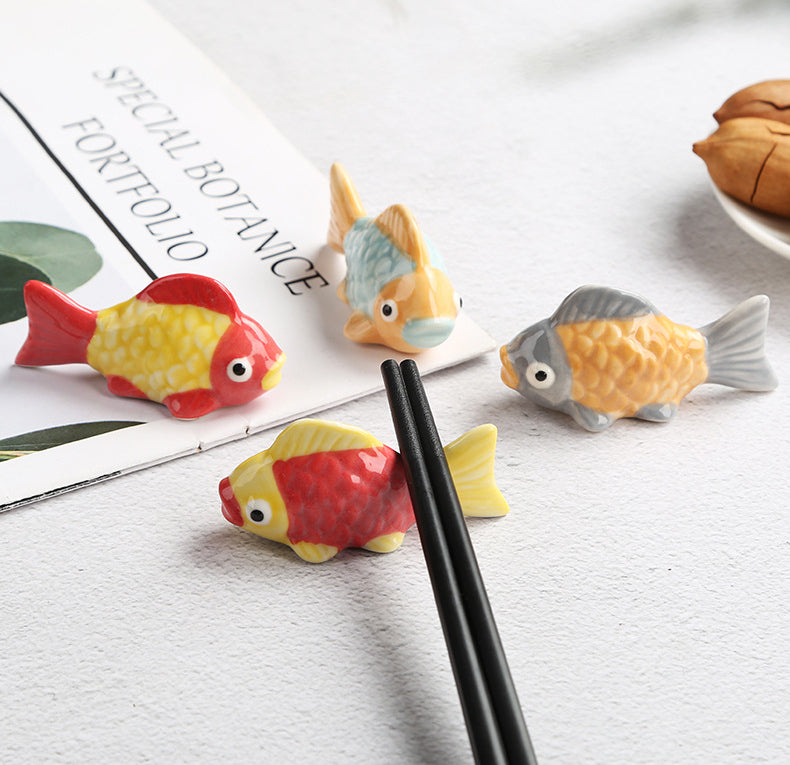 Gohobi Colourful Goldfish Chopstick Rest