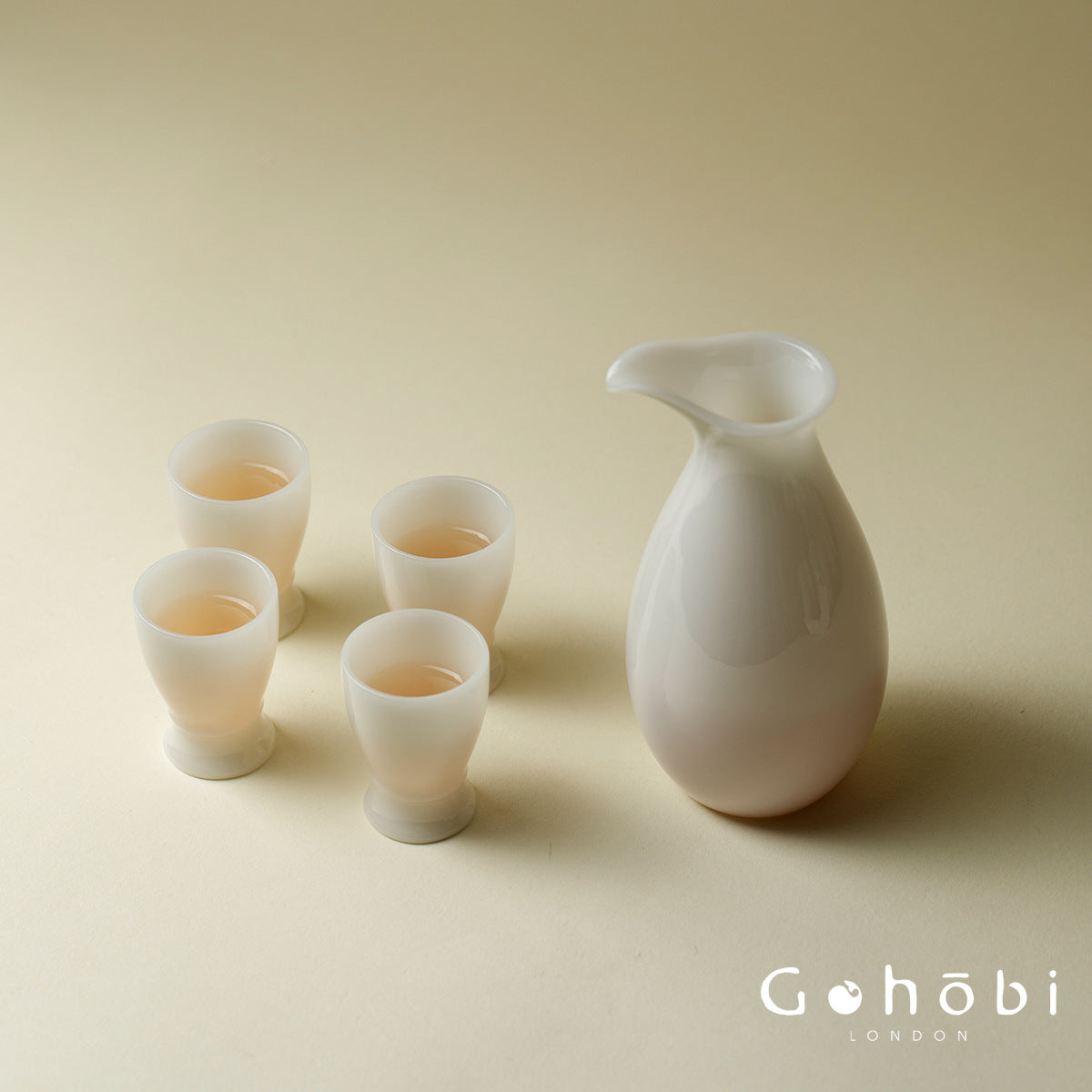 Gohobi Ice White Jade Porcelain Wine Set – Luxury Ceramic Sake Dispenser & Cups