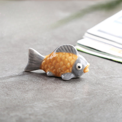 Gohobi Colourful Goldfish Chopstick Rest