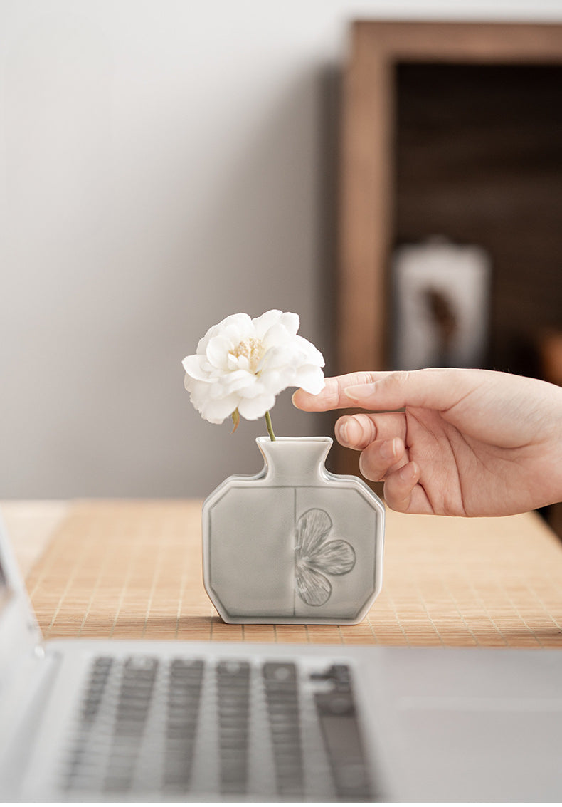 Gohobi Japanese Style Ikebana Ice Grey and Green Vase