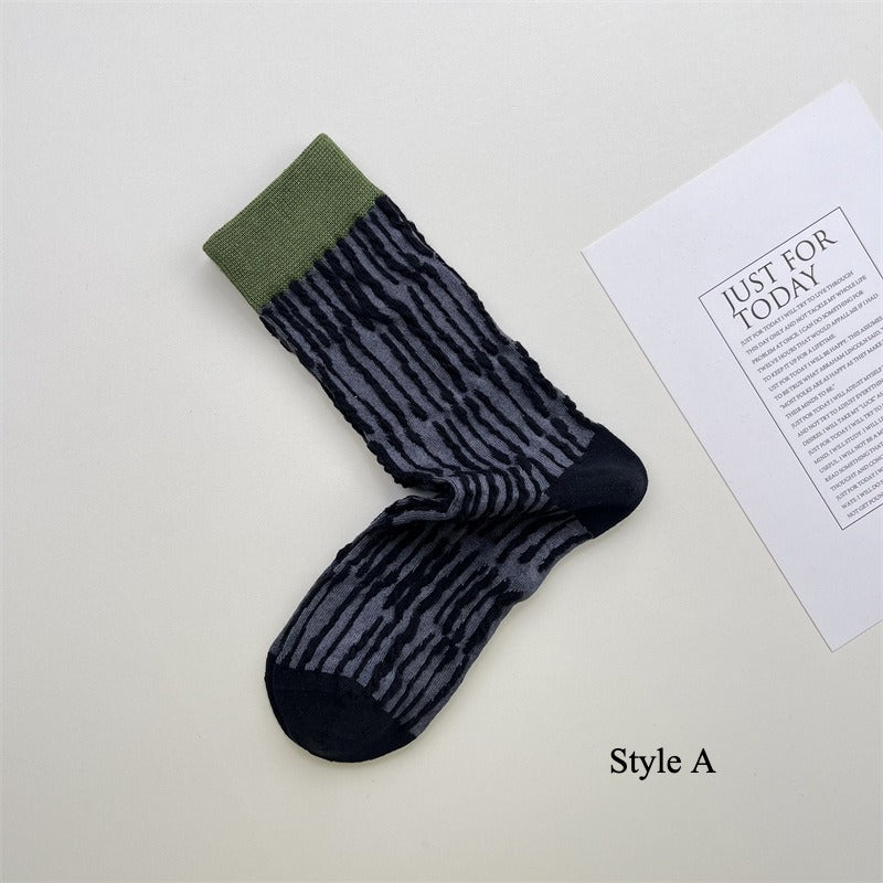 Gohobi Embossed Floral Geometric Socks