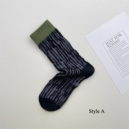 Gohobi Embossed Floral Geometric Socks
