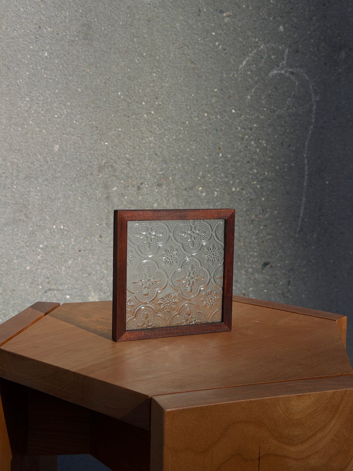 Gohobi Taiwanese Patterned Glass Coaster & Storage Box