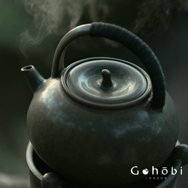 Gohobi Handmade Rattan Beam Teapot – Artisan Pottery Brewing Kettle (400ml, 2 Colours)