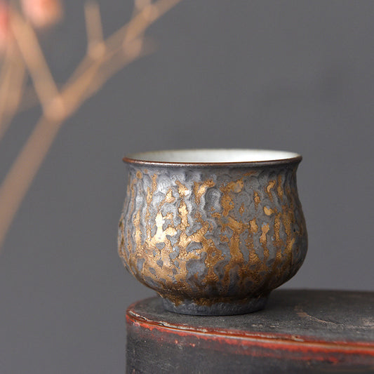 Gohobi Ceramic Gilded Hammer Pattern Black Tea Cup