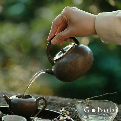 Gohobi Handmade Rattan Beam Teapot – Artisan Pottery Brewing Kettle (400ml, 2 Colours)