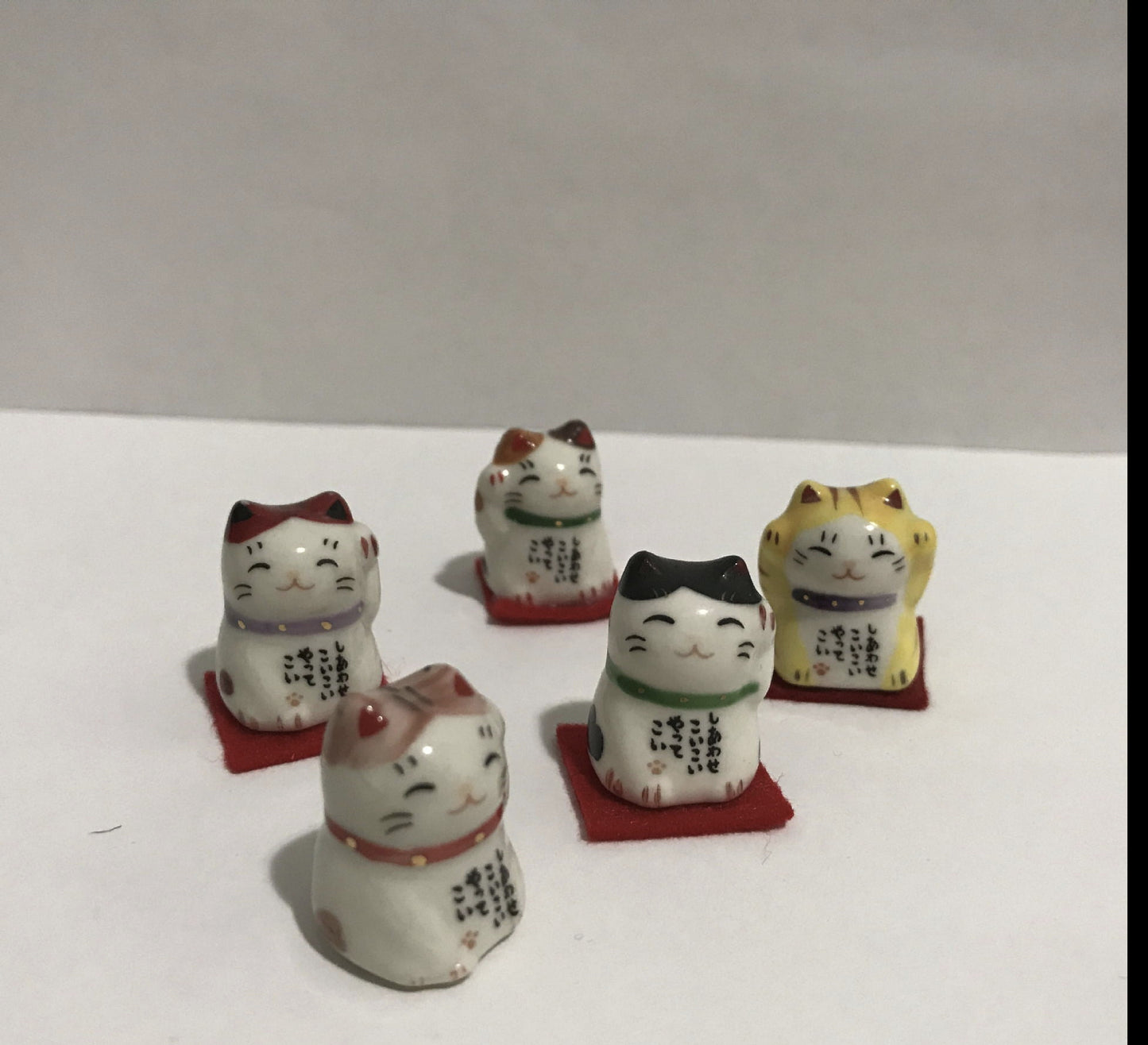 Gohobi Handmade Ceramic Cat Ornament