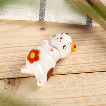 Gohobi Ceramic Lying Down Cat Chopstick Rest