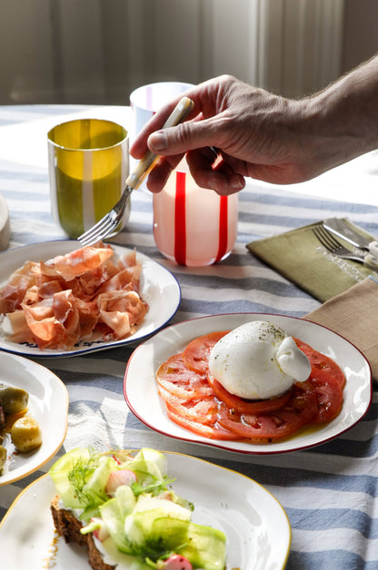 HereThe Statement Plate - 'these dishes won't wash themselves.'