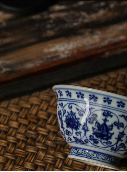 Gohobi Hand-painted Wood-fired Blue and White Yongle Hand-pressed Tea Cup