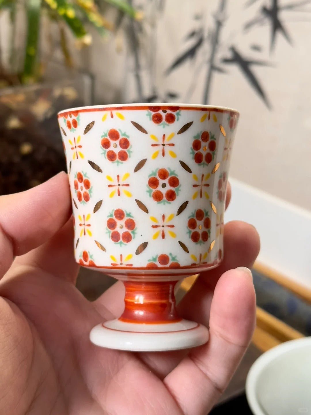 [清和堂 x Gohobi Gallery] Hand-painted Golden Red Orange Lotus Tea Cup with Stem