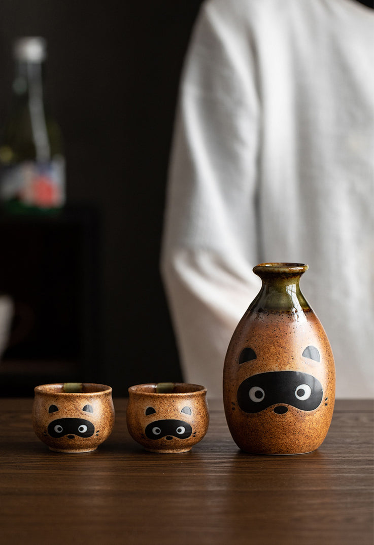 Gohobi Japanese Raccoon Sake Set Tea Set