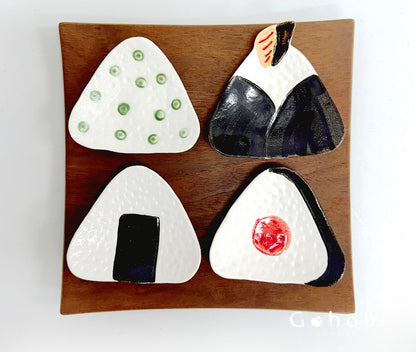 Gohobi Japanese Rice Ball Small Plate Sauce Dipping Plate for Japanese Food [Made in Japan]