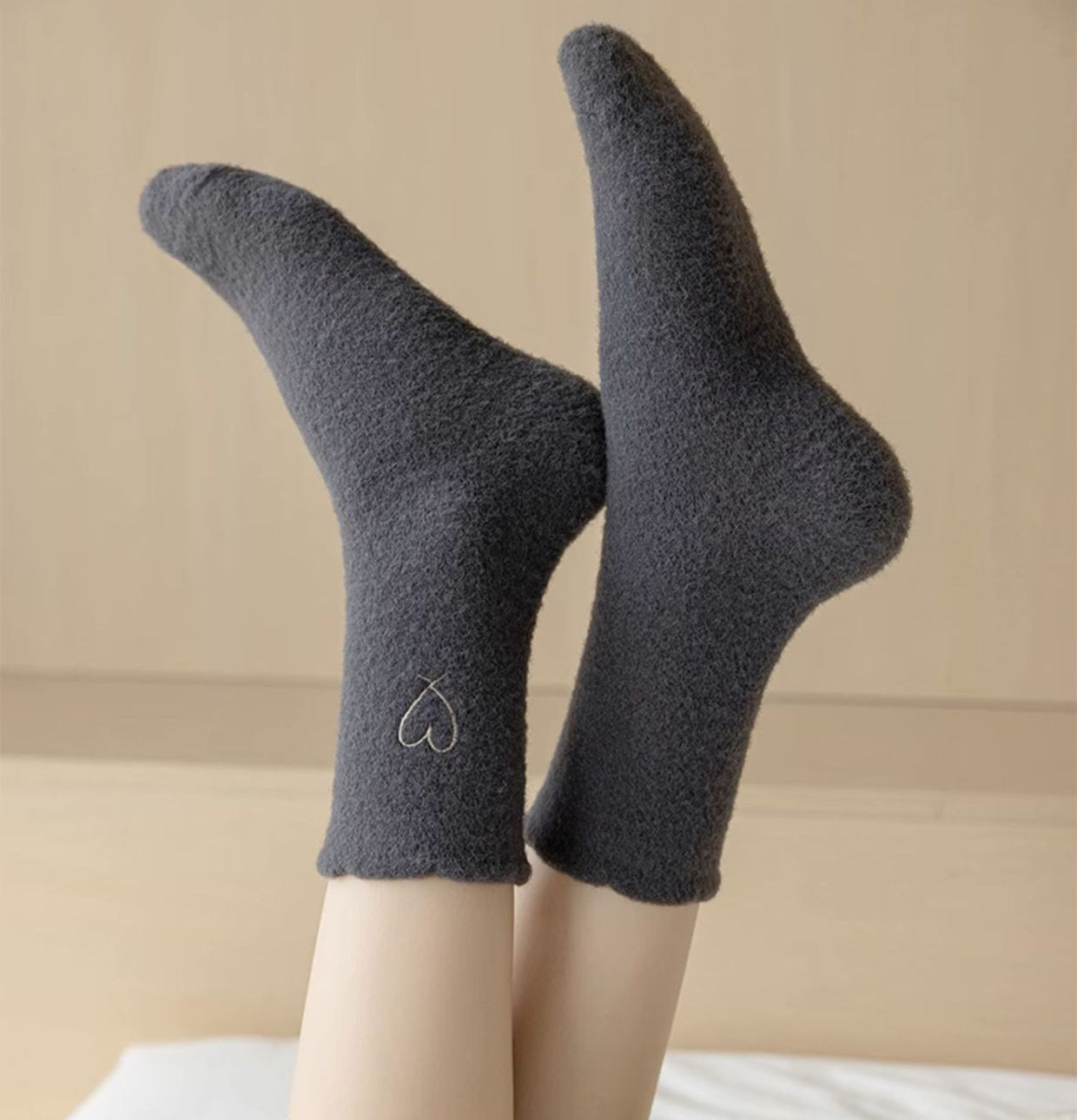 Gohobi Warm Velvet Heart Socks