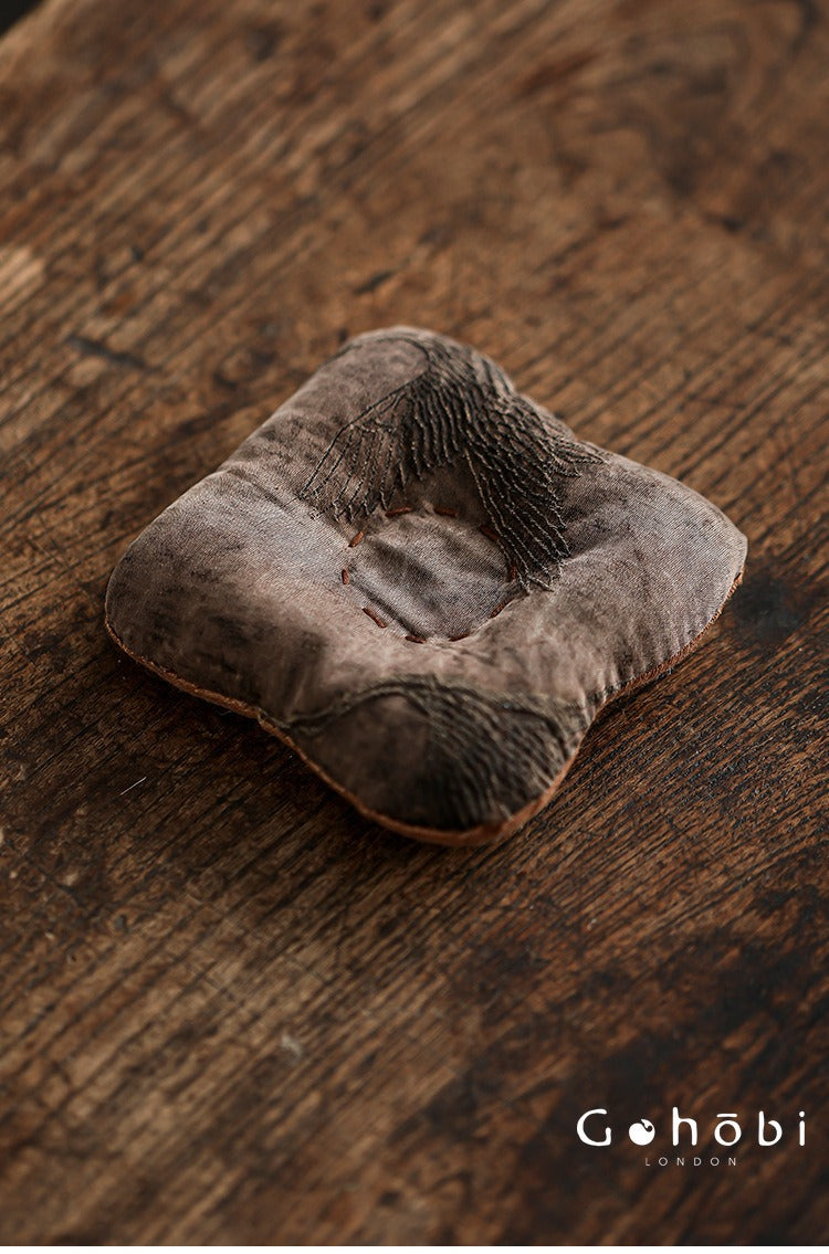 Gohobi Fragrant Cloud Silk Tea Coaster – Handmade Fabric Tea Mat for Gongfu Tea Set