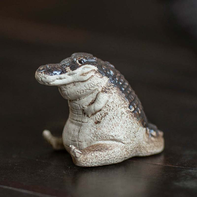 Gohobi Handmade Ceramic YiXing Clay Crocodile Ornament Tea pet