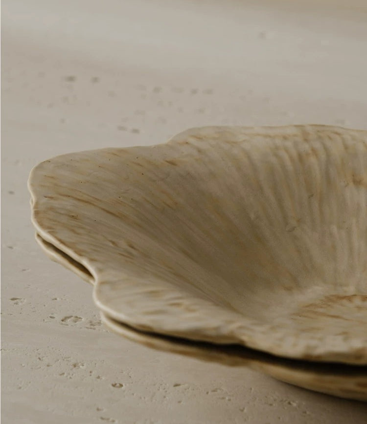 Gohobi French Petal-Shaped Coarse Ceramic Deep Plate