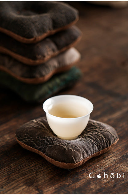 Gohobi Fragrant Cloud Silk Tea Coaster – Handmade Fabric Tea Mat for Gongfu Tea Set
